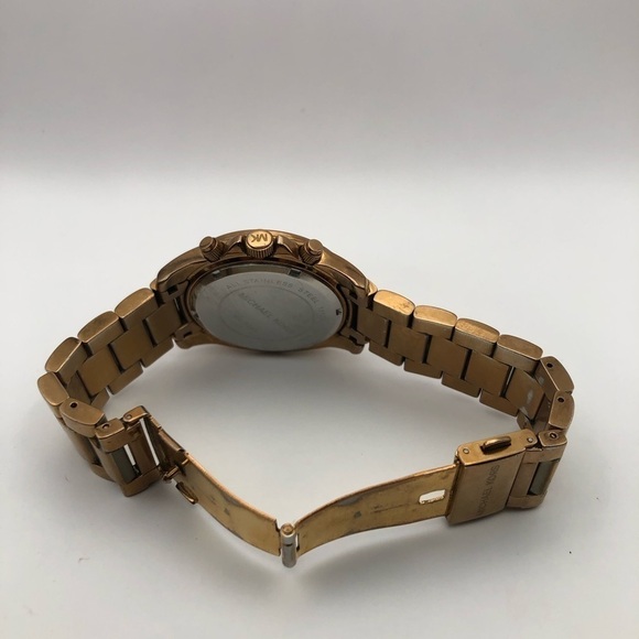Michael Kors Women’s Watch Rose Gold Band (New Battery) Crystal Clear Beautiful